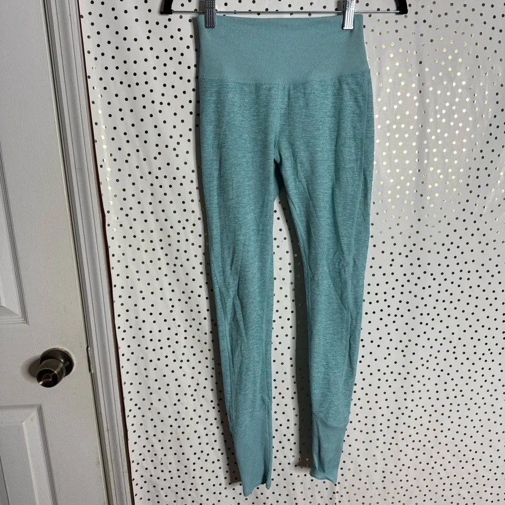 Alo Yoga Light Blue High-Waisted Leggings